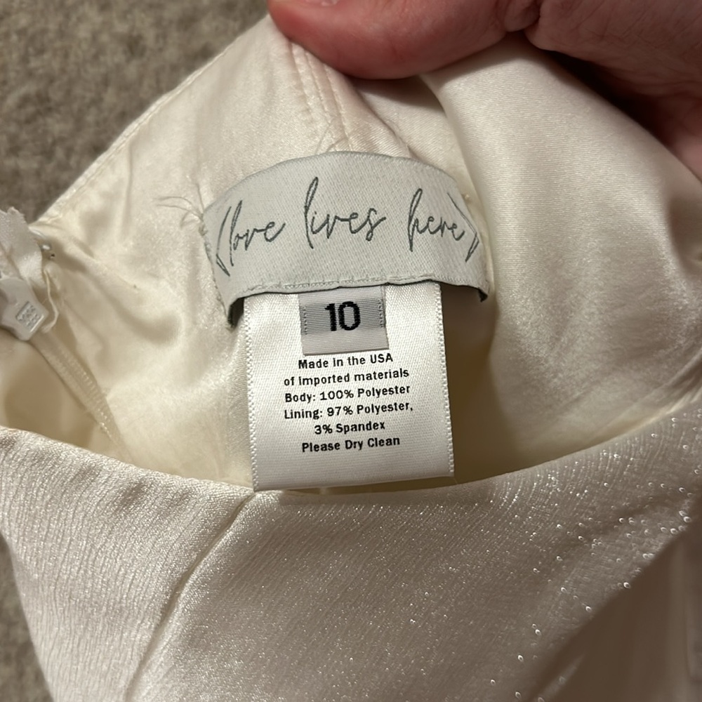 Robynn gown by Love Lives Here Bridal - Picture 6 of 12